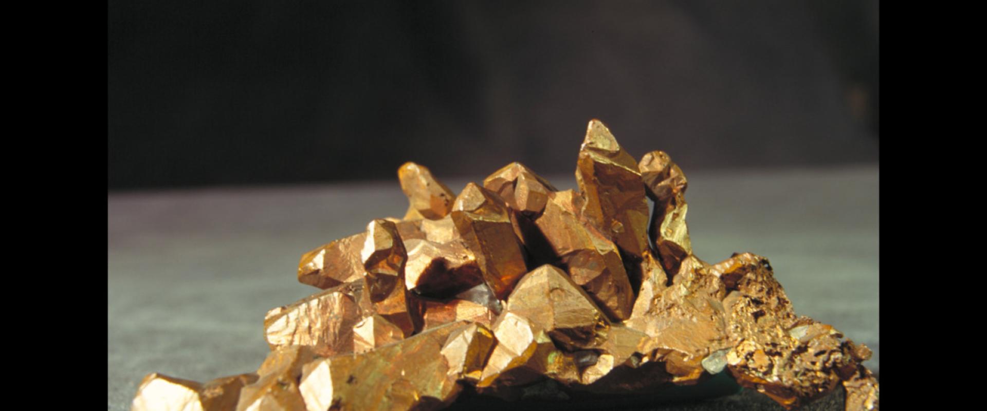 Un échantillon de cuivre de 13 cm (Houghton, Michigan, Etats-Unis) © BRGM - Urbain de Cayeux