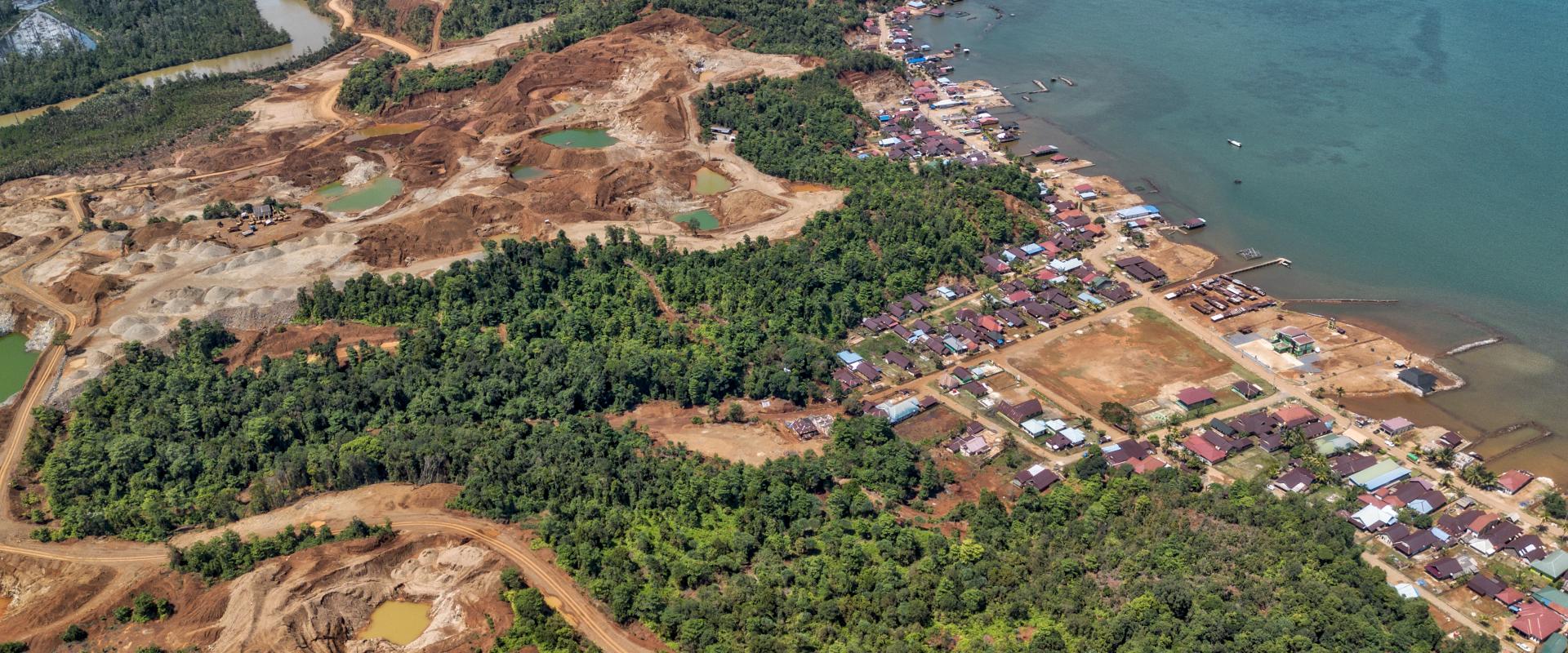 Extraction du nickel et effets sur l'environnement, dans l'est de Sulawesi, en Indonésie.